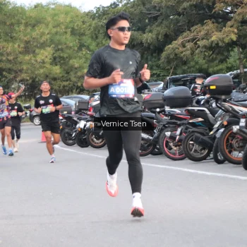 Runner Photo 3756334