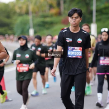 Runner Photo 3756512