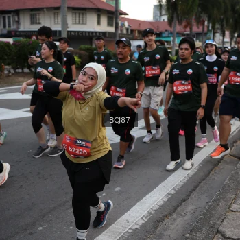 Runner Photo 3756534