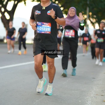 Runner Photo 3756543