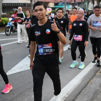 Runner Photo 3756575