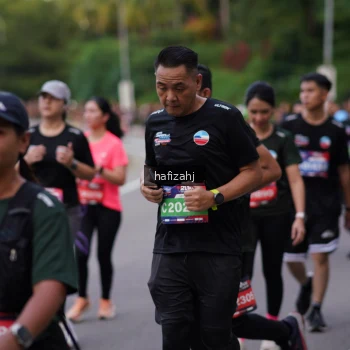 Runner Photo 3756589