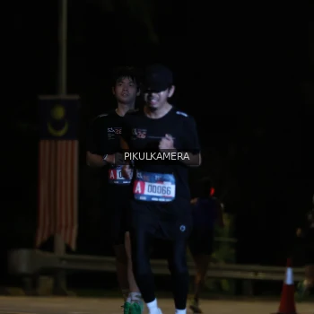 Runner Photo 3756606