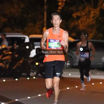 Runner Photo 3756680