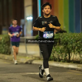 Runner Photo 3756691
