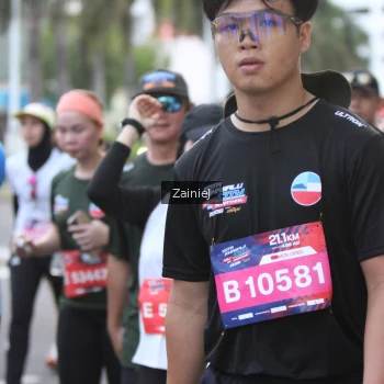 Runner Photo 3756711