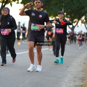 Runner Photo 3756733