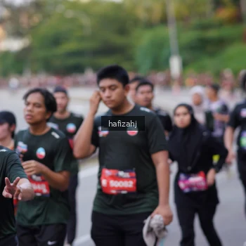 Runner Photo 3756743