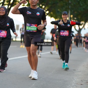 Runner Photo 3756749
