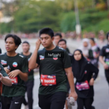 Runner Photo 3756768