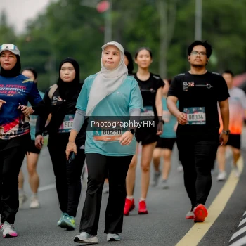 Runner Photo 3756773