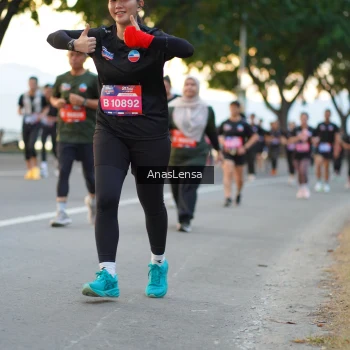 Runner Photo 3756775