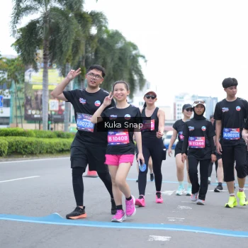 Runner Photo 3756843