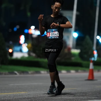 Runner Photo 3756855