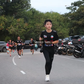 Runner Photo 3756919
