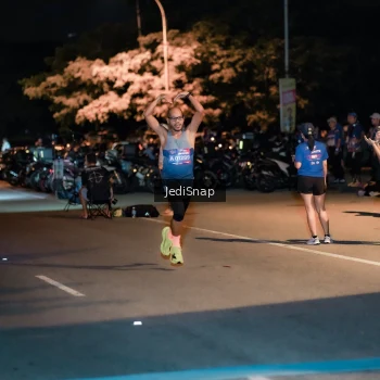 Runner Photo 3756924