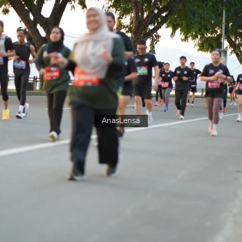 Runner Photo 3756942