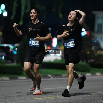 Runner Photo 3756993