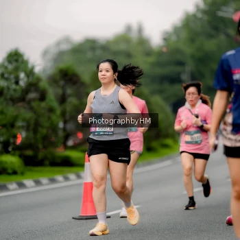 Runner Photo 3757000