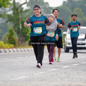 Runner Photo 3757025