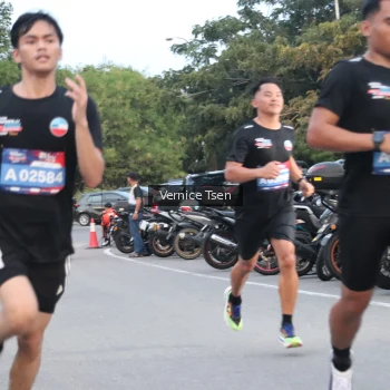 Runner Photo 3757094