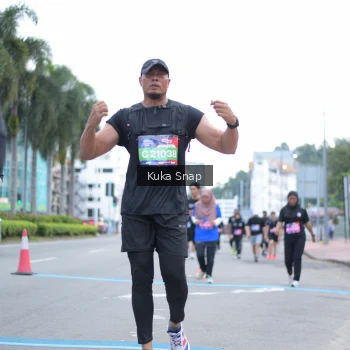 Runner Photo 3757168