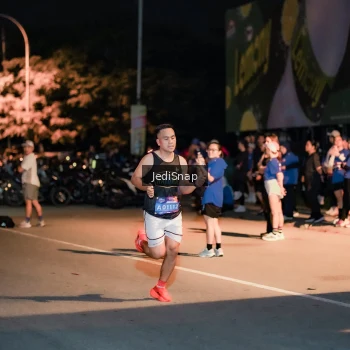 Runner Photo 3757200