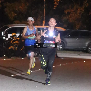Runner Photo 3757337