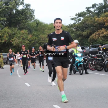 Runner Photo 3757530