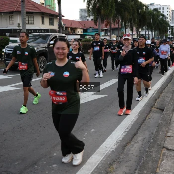 Runner Photo 3757757