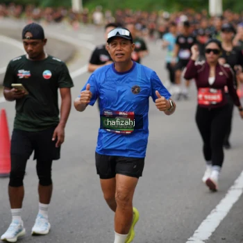 Runner Photo 3757773