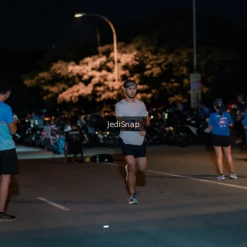 Runner Photo 3757789