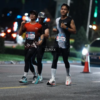 Runner Photo 3757813