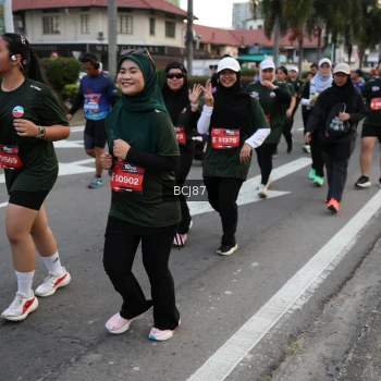 Runner Photo 3757842