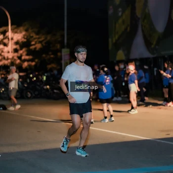 Runner Photo 3757845