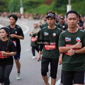 Runner Photo 3758030