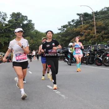 Runner Photo 3758066