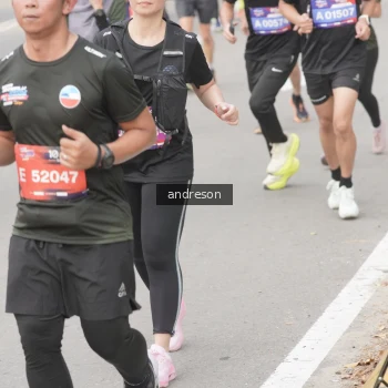 Runner Photo 3758111
