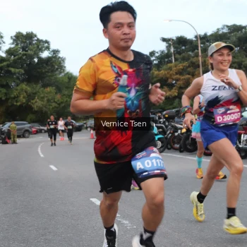 Runner Photo 3758285