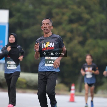 Runner Photo 3758316