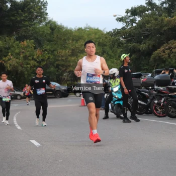 Runner Photo 3758476