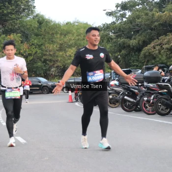 Runner Photo 3758569