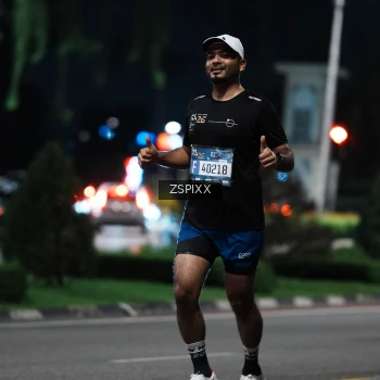 Runner Photo 3758573
