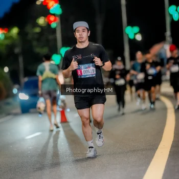 Runner Photo 3758624