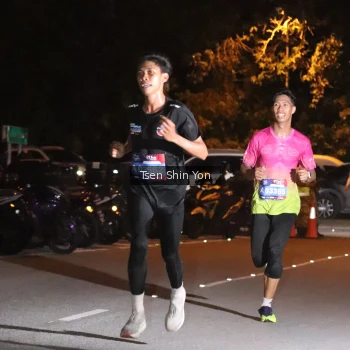 Runner Photo 3758669