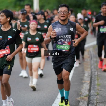 Runner Photo 3758675
