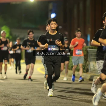 Runner Photo 3758745