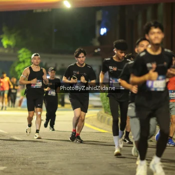 Runner Photo 3758756