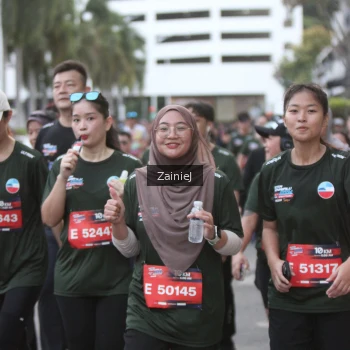 Runner Photo 3758773