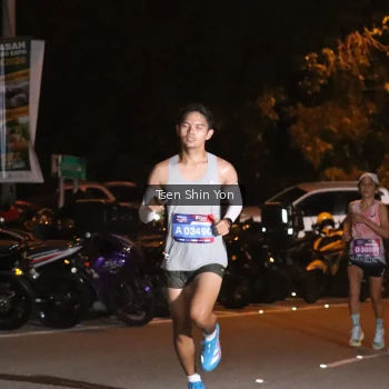 Runner Photo 3758896